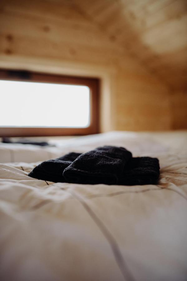 Treehome Tinyhouse Střítež Exterior foto