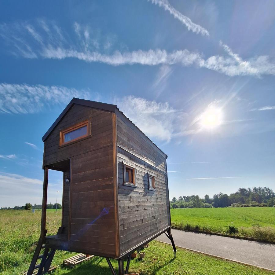 Treehome Tinyhouse Střítež Exterior foto
